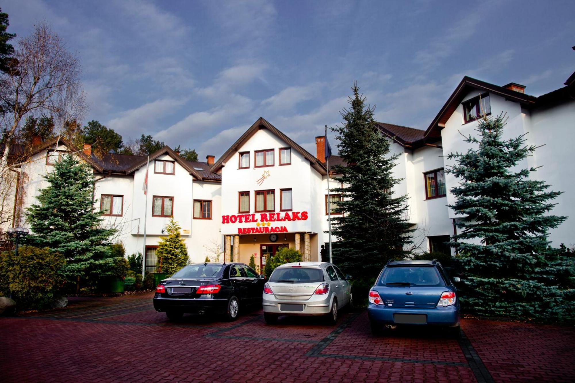 Hotel Relaks Wola Ducka Buitenkant foto