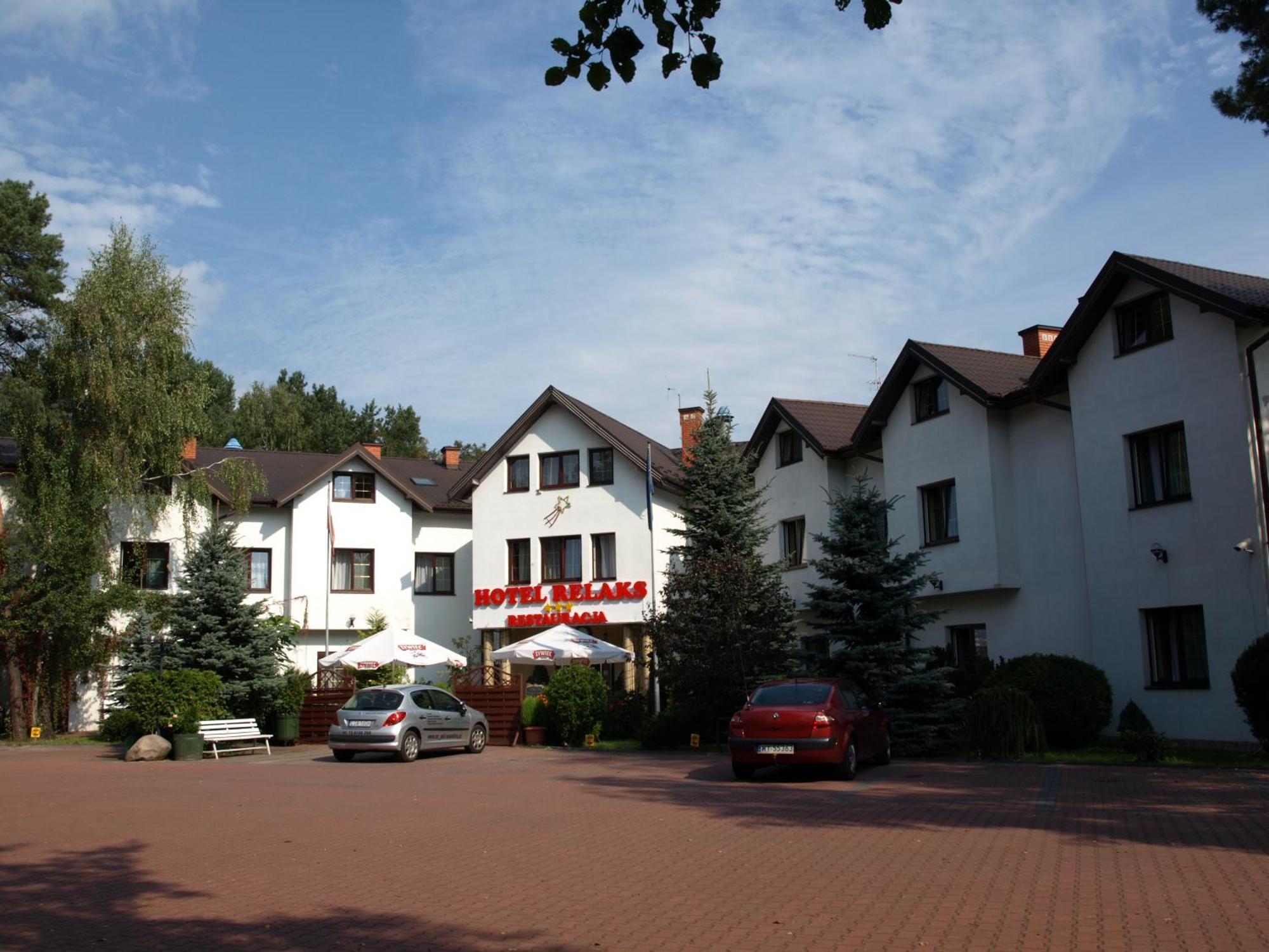 Hotel Relaks Wola Ducka Buitenkant foto