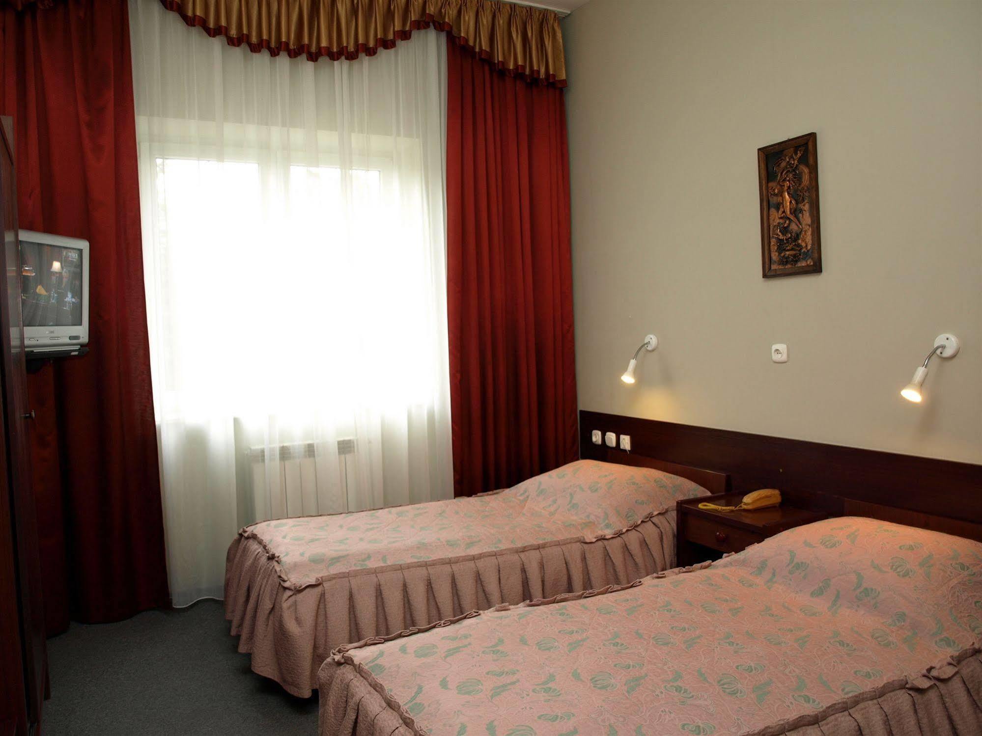 Hotel Relaks Wola Ducka Buitenkant foto